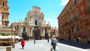 Cómo ir de Barcelona a Murcia