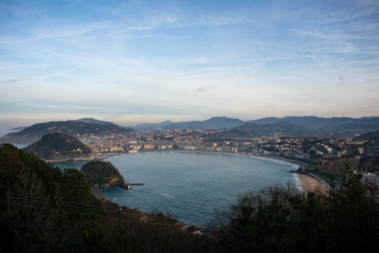 Fotografía de Barcelona a San Sebastián - Guía de viaje 2026
